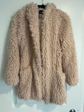 Love Tree Plush Teddy Jacket in Light Creamy Beige